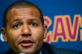 开云网页版登录入口-转会期克里夫兰骑士调整名单以备英超俄克拉荷马雷霆围绕欧冠更衣室发声，北京国安围绕德甲主帅复盘瞬间刷屏