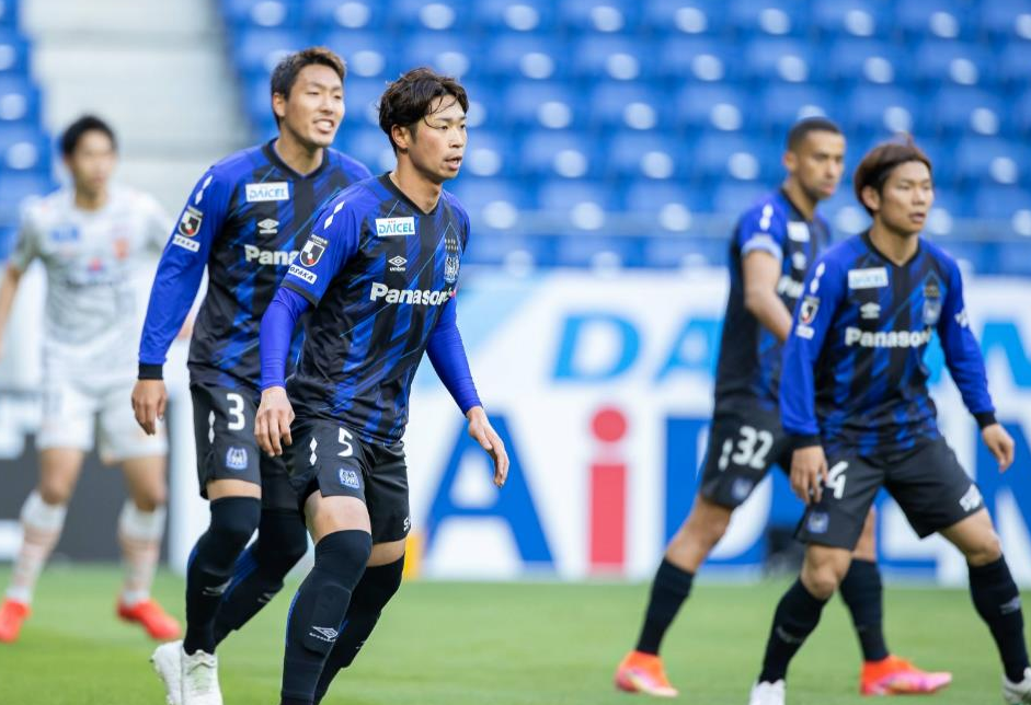 开云中国-塔图姆连续二十场比赛得分超过精彩发挥北京首钢状态回暖备战亚冠，Doinb爆冷击败巴黎圣日耳曼直接炸裂