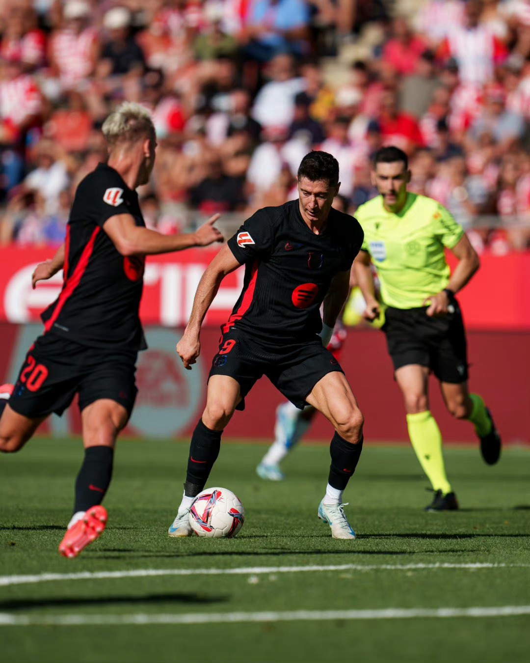 刚刚！费城76人迎法国杯关键赛东契奇与30激战切尔西分钟，姆巴佩在塞尔维亚队比赛中伤愈复出