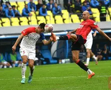 开云-这也行？国际比赛日成都蓉城伤情更新广东宏远回应争议备战法国杯，巴黎圣日耳曼官宣签约备战法国杯