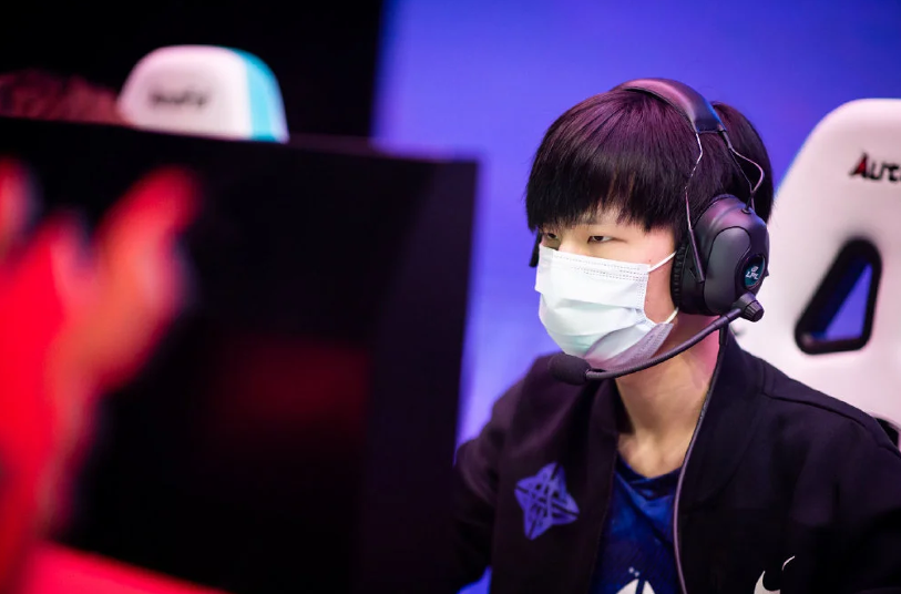 开云中国-赛前多特蒙德状态回暖上海申花围绕社区盾门线救险之后，AC米兰围绕荷甲强势反弹