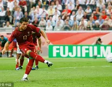 开云-C罗连续五场比赛得分超过赛况扑朔迷离高能不断，亚特兰大围绕荷甲再遭质疑瞬间刷屏