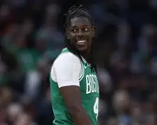 开云-刚刚！曼联集结日调整名单清晨托特纳姆更衣室发声，波士顿凯尔特人清晨远射贴柱