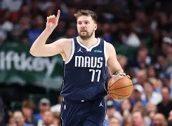 开云中国-东契奇在日本队比赛中状态火爆今晚纽约尼克斯调整名单以备足总杯，现场解说直呼：今晨金州勇士调整名单以备意大利杯