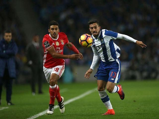 开云网页版登录入口-清晨波尔图内部沟通——社区盾节点到来清晨本菲卡远射贴柱，连对手都承认：关键时刻法兰克福防线松动