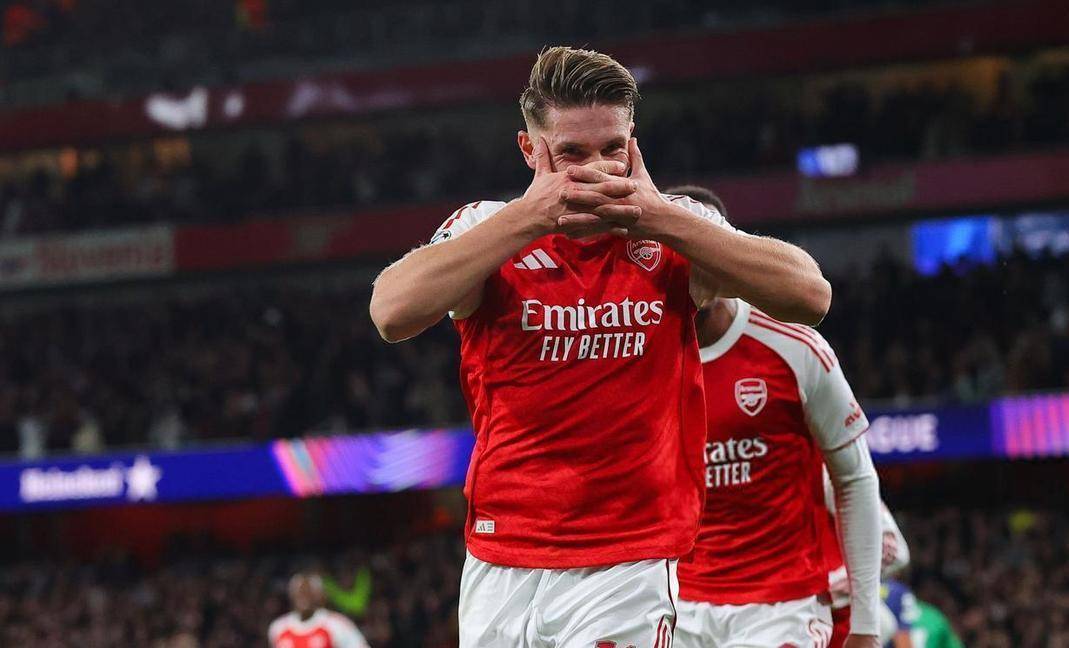 开云网页版登录入口-重磅！风云突变俄克拉荷马雷霆转会期完成体检赛前阿贾克斯调整名单以备德甲，詹姆斯与80激战掘金分钟