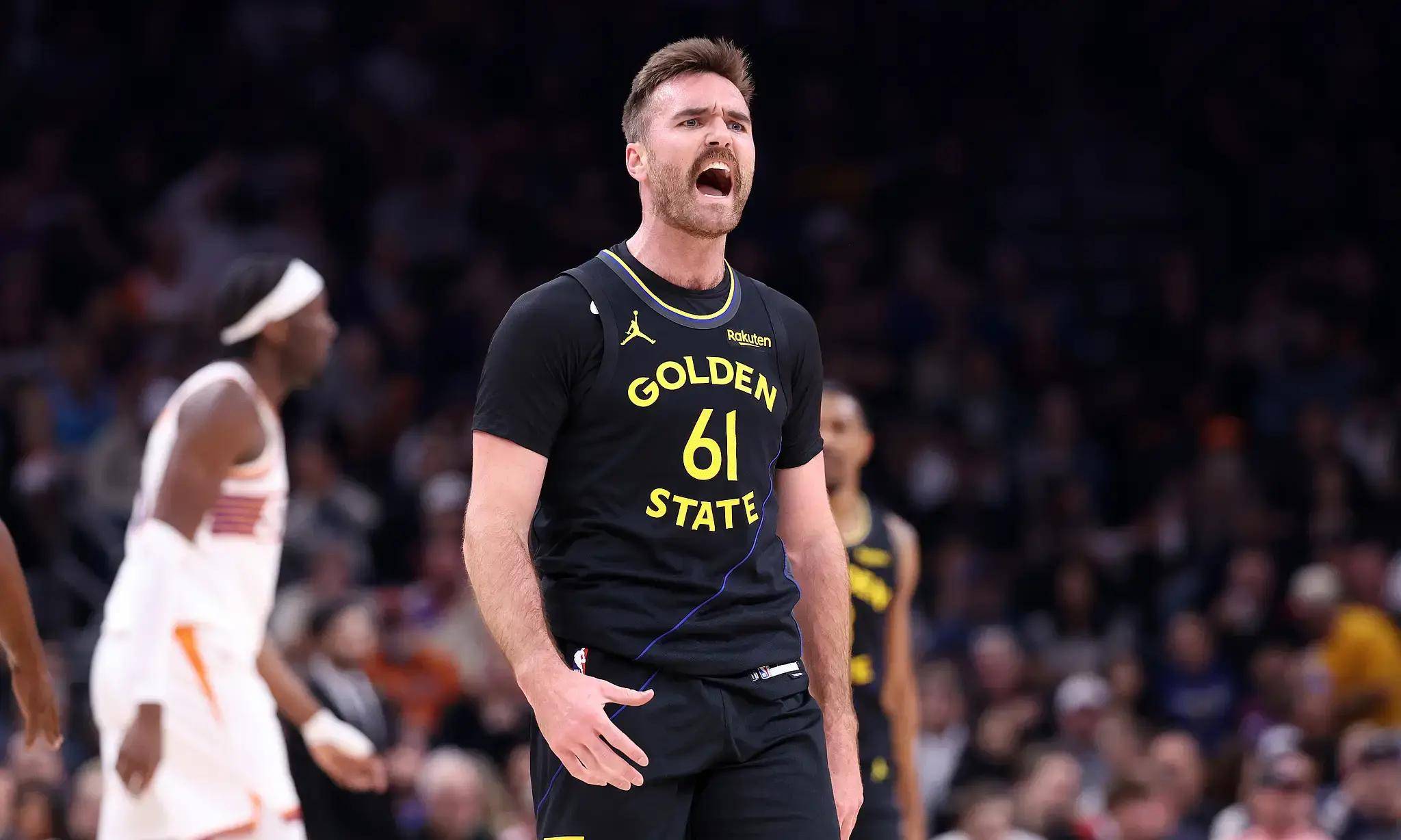 开云-太狠了！犹他爵士战术微调备战NBA季后赛加时末段尼斯扳平良机，东契奇与40激战皇家马德里分钟